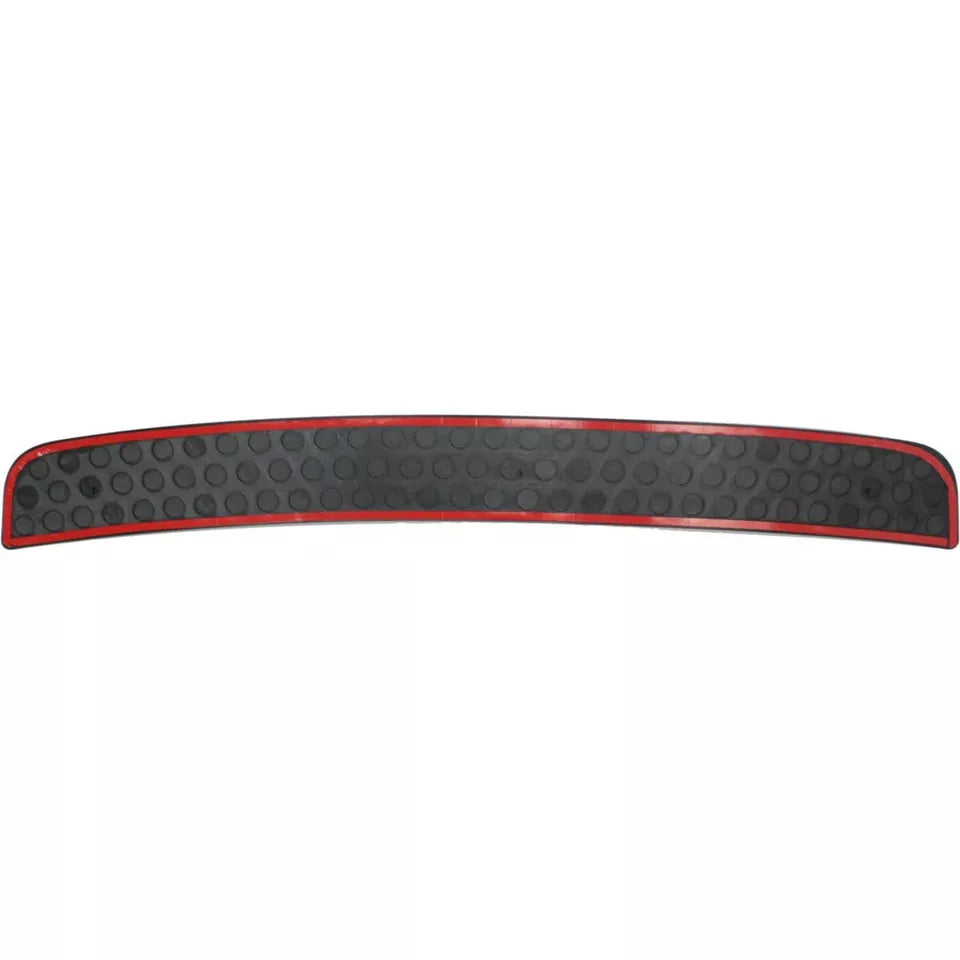 Rear bumper step pad 2007 - 2009 CHEVROLET TRAILBLAZER  GM1191117 15135701