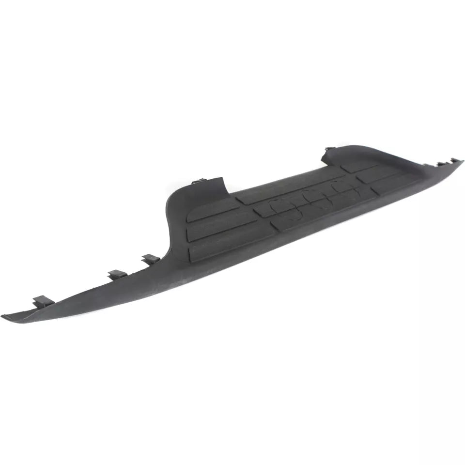 Rear bumper step pad 1999 - 2006 CHEVROLET SILVERADO 1500  GM1191121 12335696
