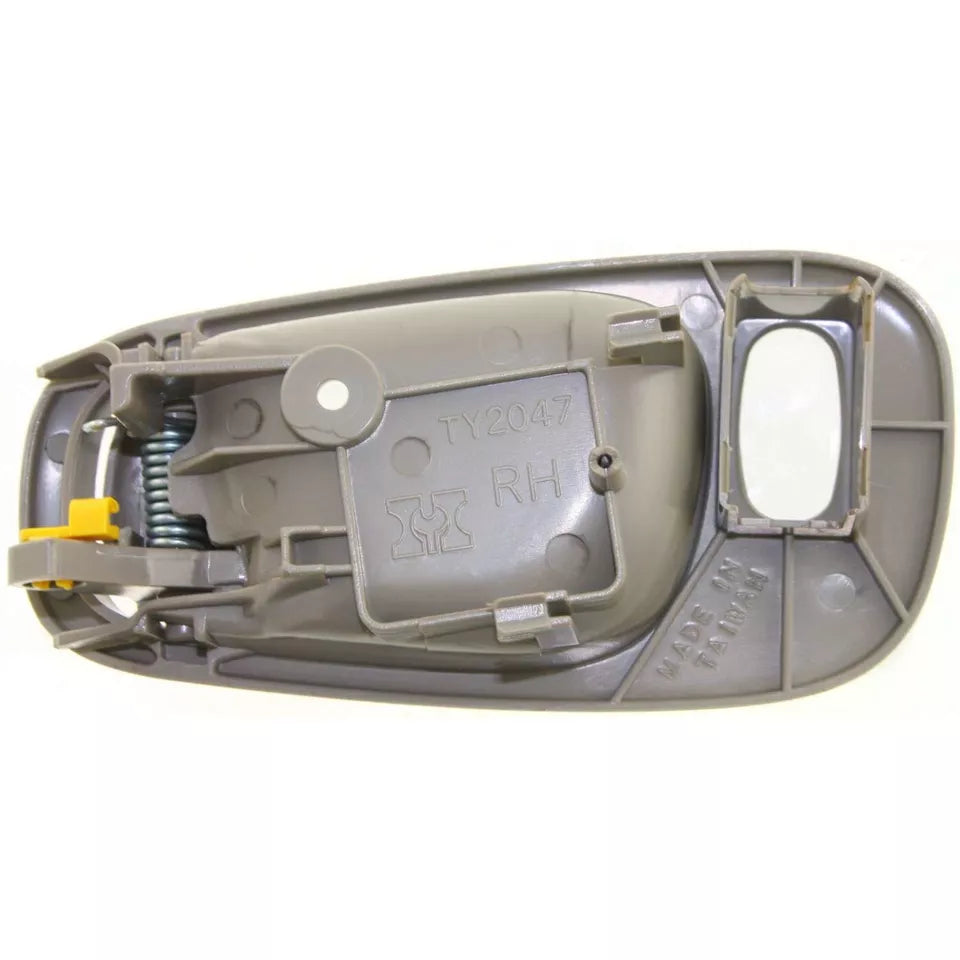 Right Side Front door handle inside 1998 - 2002 CHEVROLET PRIZM  GM1353136 94857492