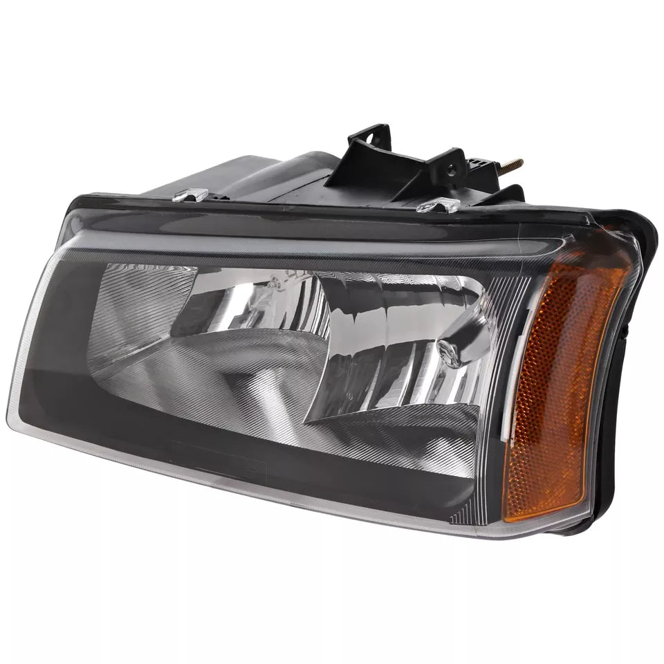 Left Side Headlamp assy composite 2005 - 2006 CHEVROLET AVALANCHE 1500  GM2502257 10396913