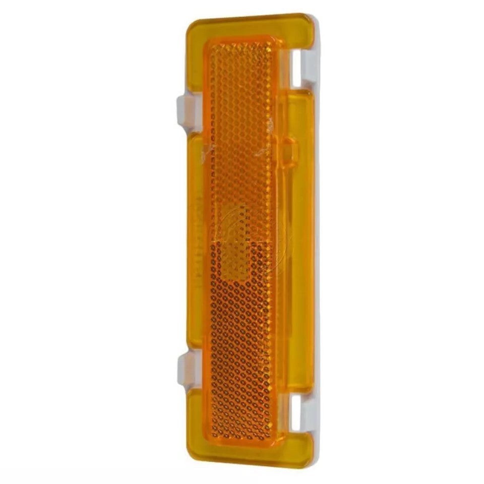 Left Side Front marker lamp assy 1982 - 1992 CHEVROLET CAMARO  GM2550118 915589