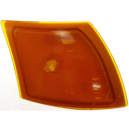 Right Side Front marker lamp Lens and Housing 2002 - 2005 SATURN VUE  GM2551188 22700025