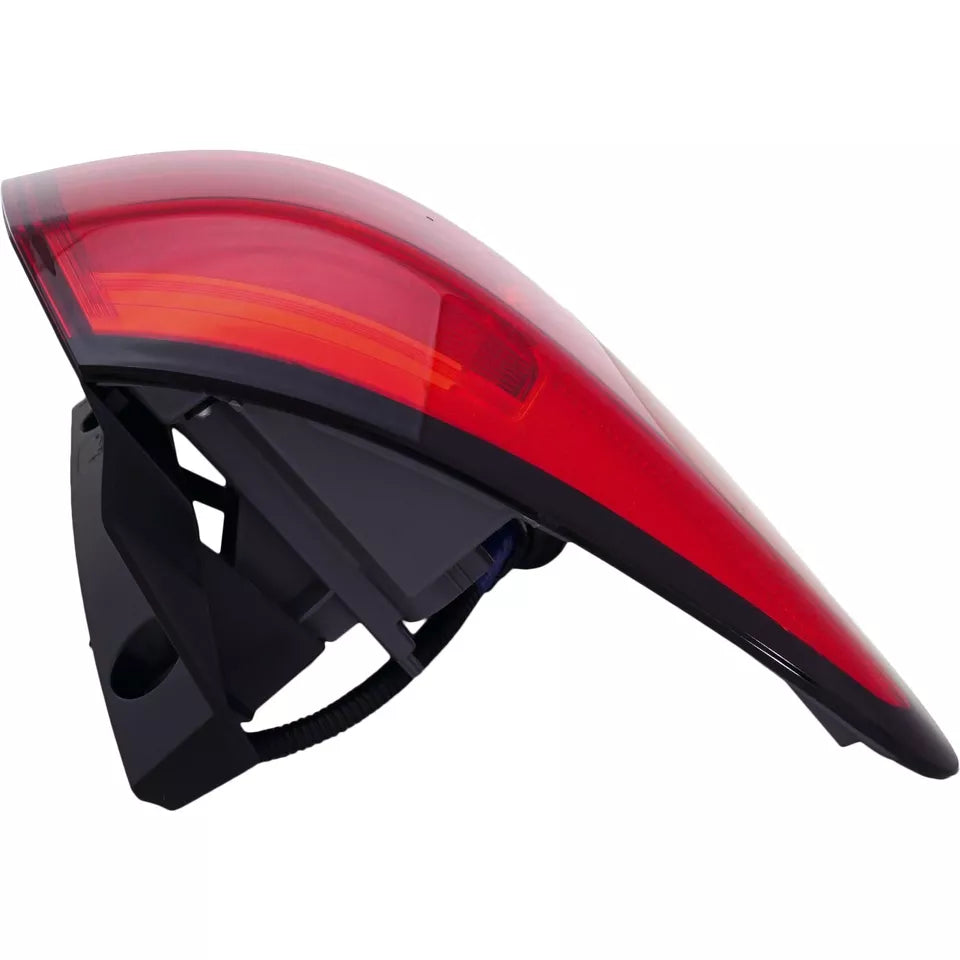 Left Side Taillamp assy outer 2019 - 2022 HONDA HR-V  HO2804119 33552T7WA31