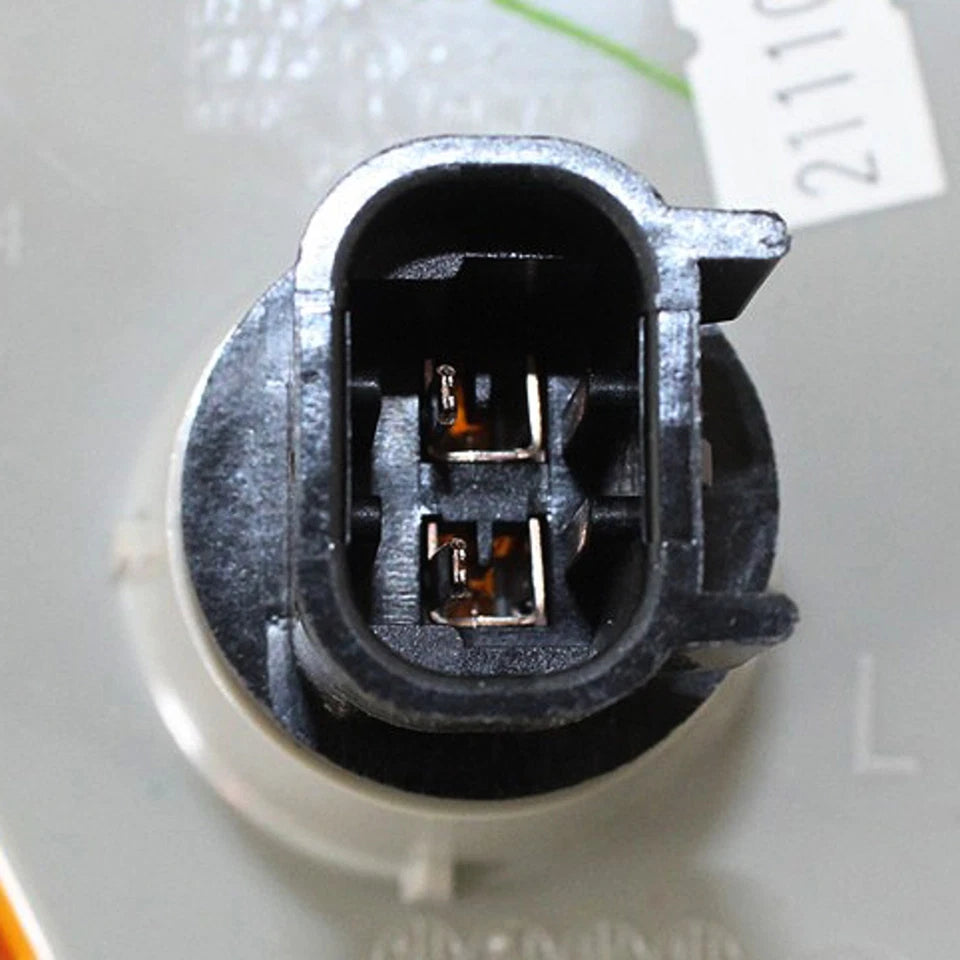 Front Left Side Marker Lamp Assembly 2006 - 2010 HUMMER H3 HU2550100 15873638