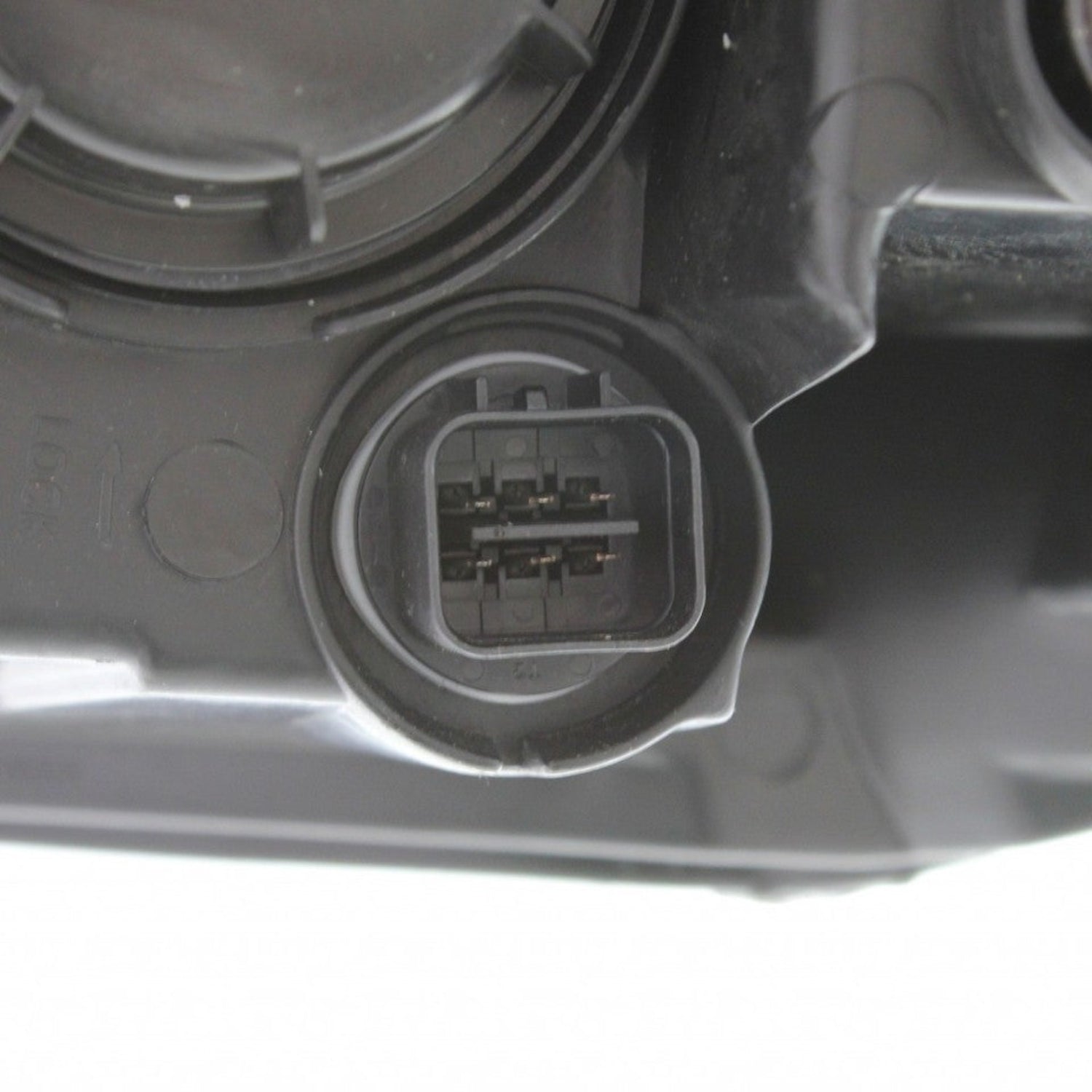 Right Side Headlamp Assembly 2007 - 2007 KIA SORENTO KI2503126 921023E540