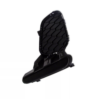 Inserto de parachoques delantero izquierdo 2012 - 2013 MAZDA 3 MA1038115 BGV550C21B