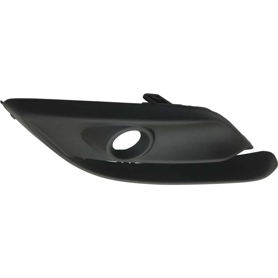 Inserto parachoques delantero izquierdo 2017 - 2018 MAZDA 3 MA1038135 BAJC50C21A