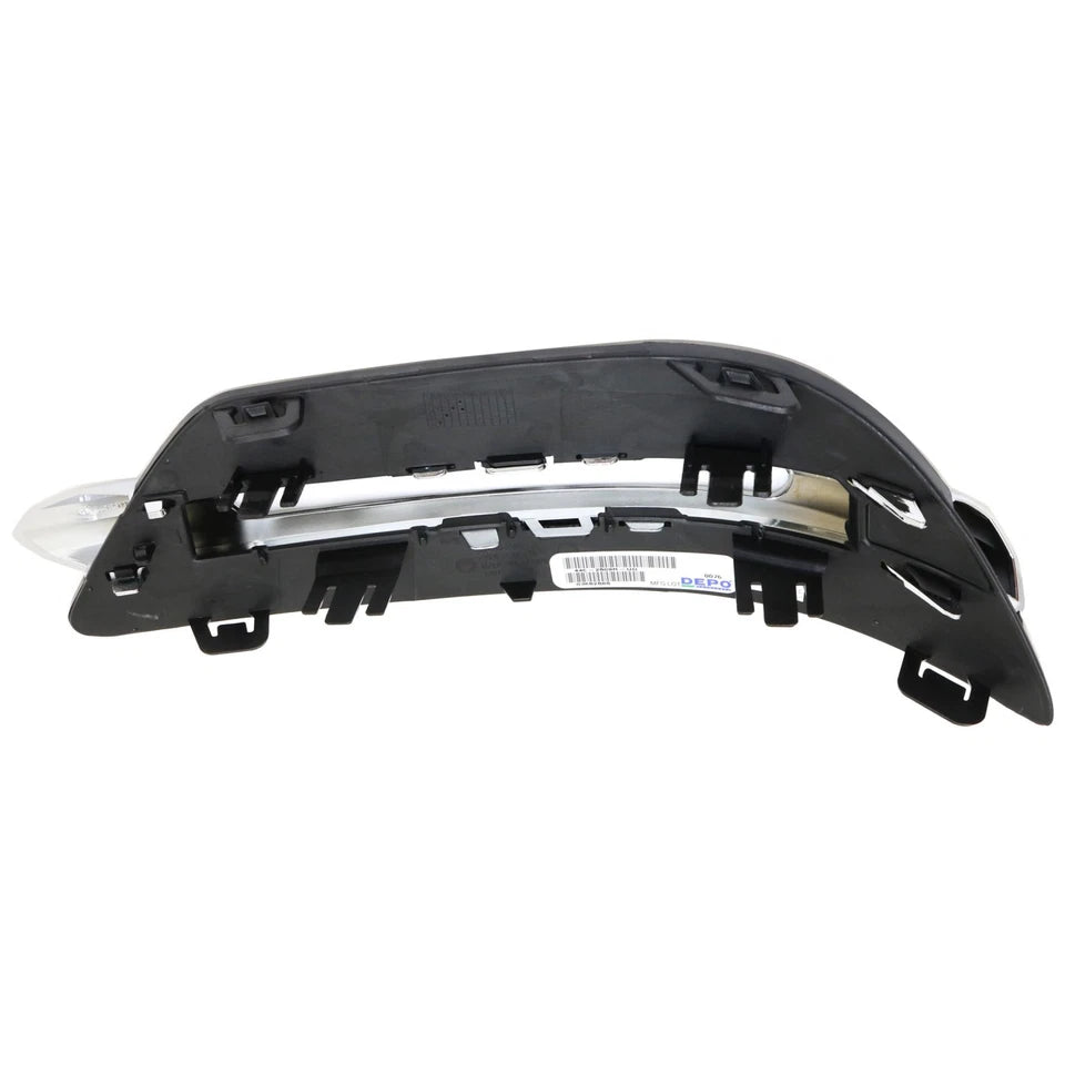 Inserto parachoques delantero izquierdo 2012 - 2014 MERCEDES-BENZ C250 MB1038117 2048803224