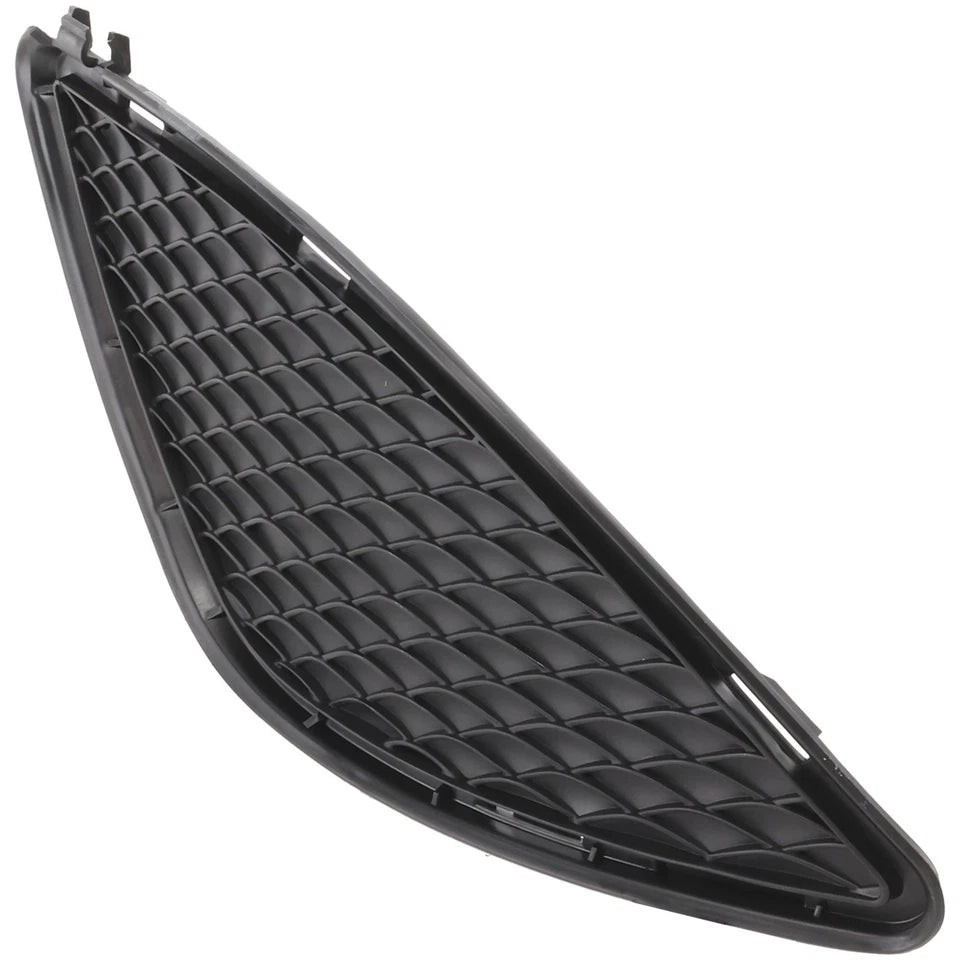 Inserto parachoques delantero izquierdo 2014 - 2016 MERCEDES-BENZ CLA250 MB1038235 1178850322