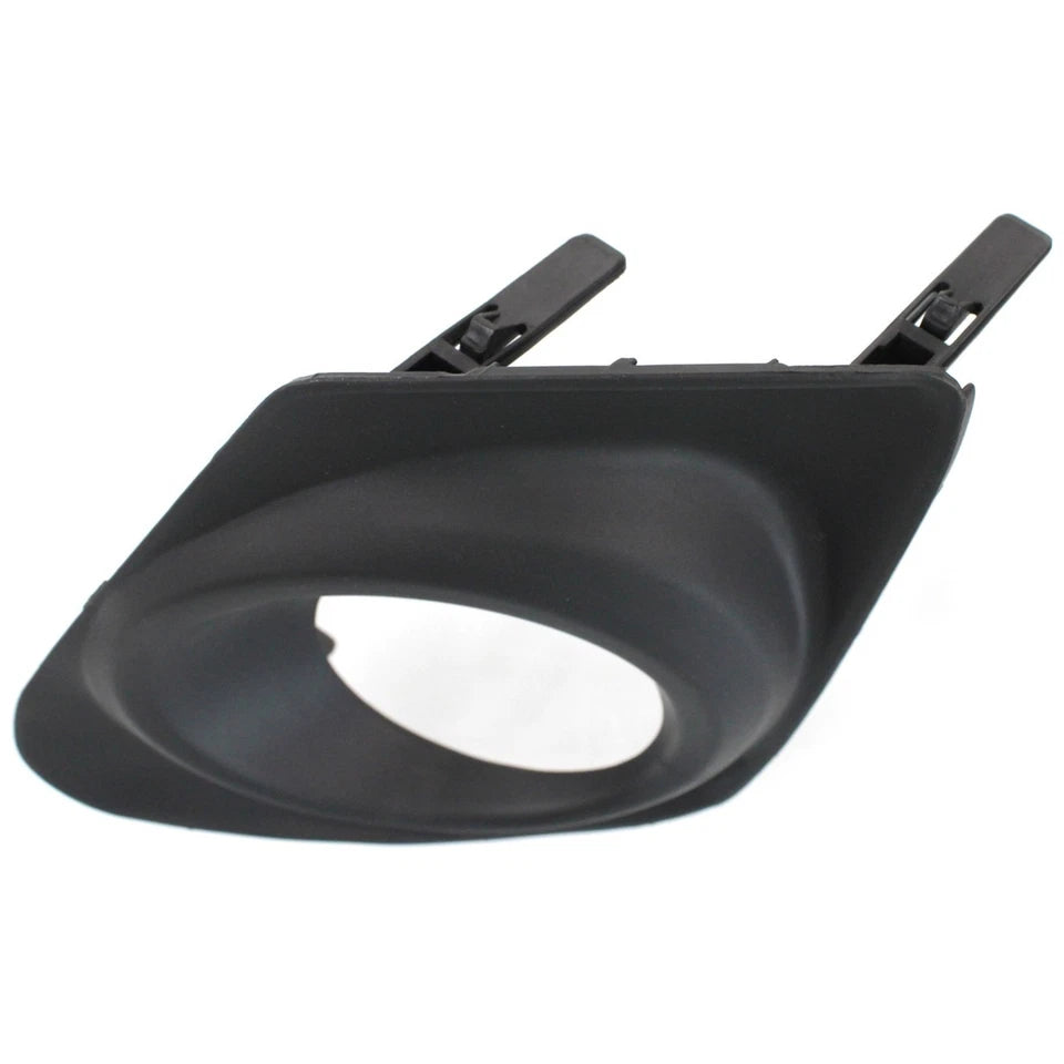 Inserto parachoques delantero izquierdo 2011 - 2013 TOYOTA COROLLA TO1038139 8148202200