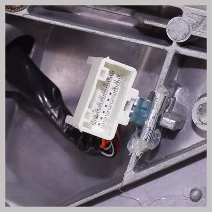 Espejo retrovisor exterior izquierdo 2008 - 2013 TOYOTA SEQUOIA TO1320269 879400C203-PFM