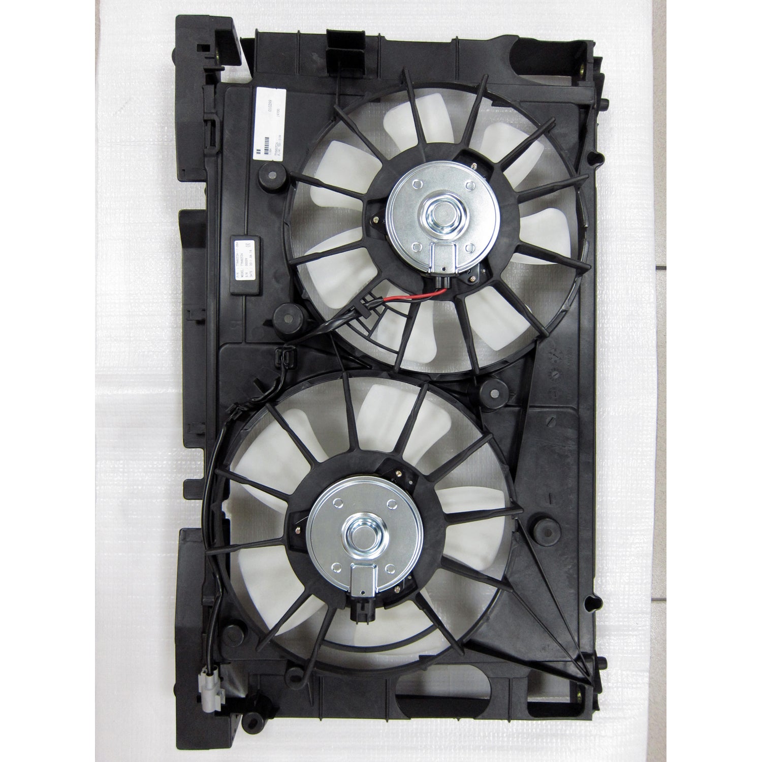 Radiator cooling fan assy 2010 - 2015 TOYOTA PRIUS  TO3115159 1671137040-PFM