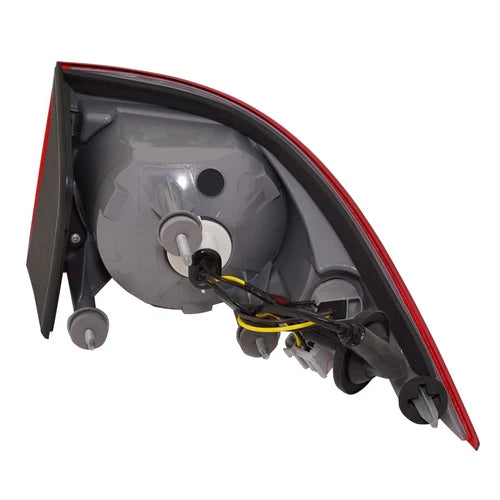 Left Side Taillamp lens/housing 2006 - 2011 BUICK LUCERNE  GM2818177C 25927355