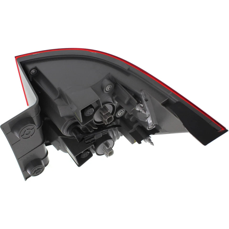 Left Side Taillamp assy outer 2014 - 2017 HONDA ODYSSEY  HO2804104 33550TK8A11