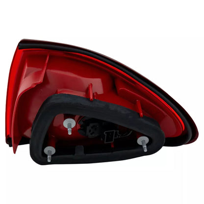 Left Side Taillamp assy 2003 - 2005 CHEVROLET CAVALIER  GM2800160 15142168