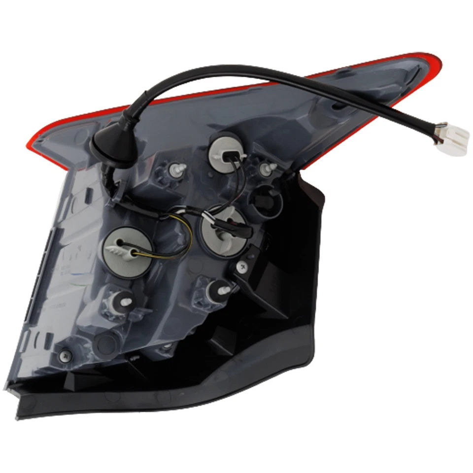 Right Side Taillamp assy outer 2021 - 2023 HYUNDAI ELANTRA  HY2805170 92402AA020