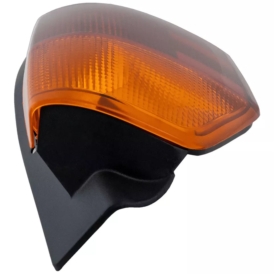 Left Side Taillamp assy 2002 - 2009 GMC ENVOY  GM2800157 15131576