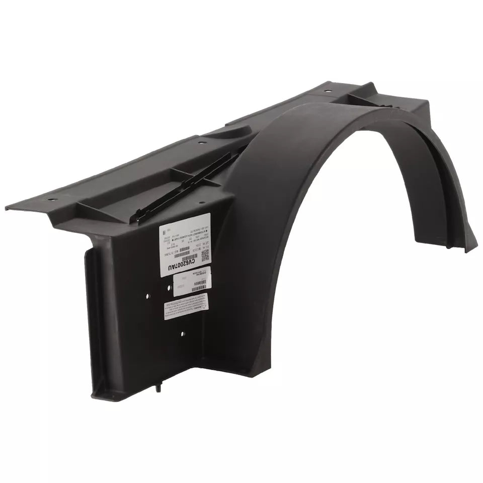 Radiator fan shroud 1999 - 2000 CADILLAC ESCALADE  GM3110126 15739587