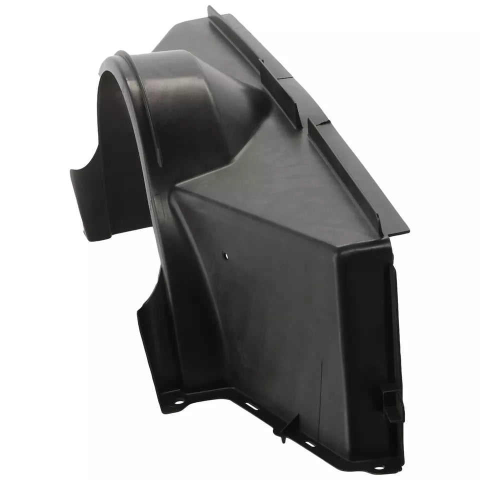 Radiator fan shroud 2002 - 2004 CADILLAC ESCALADE  GM3110136 15164394