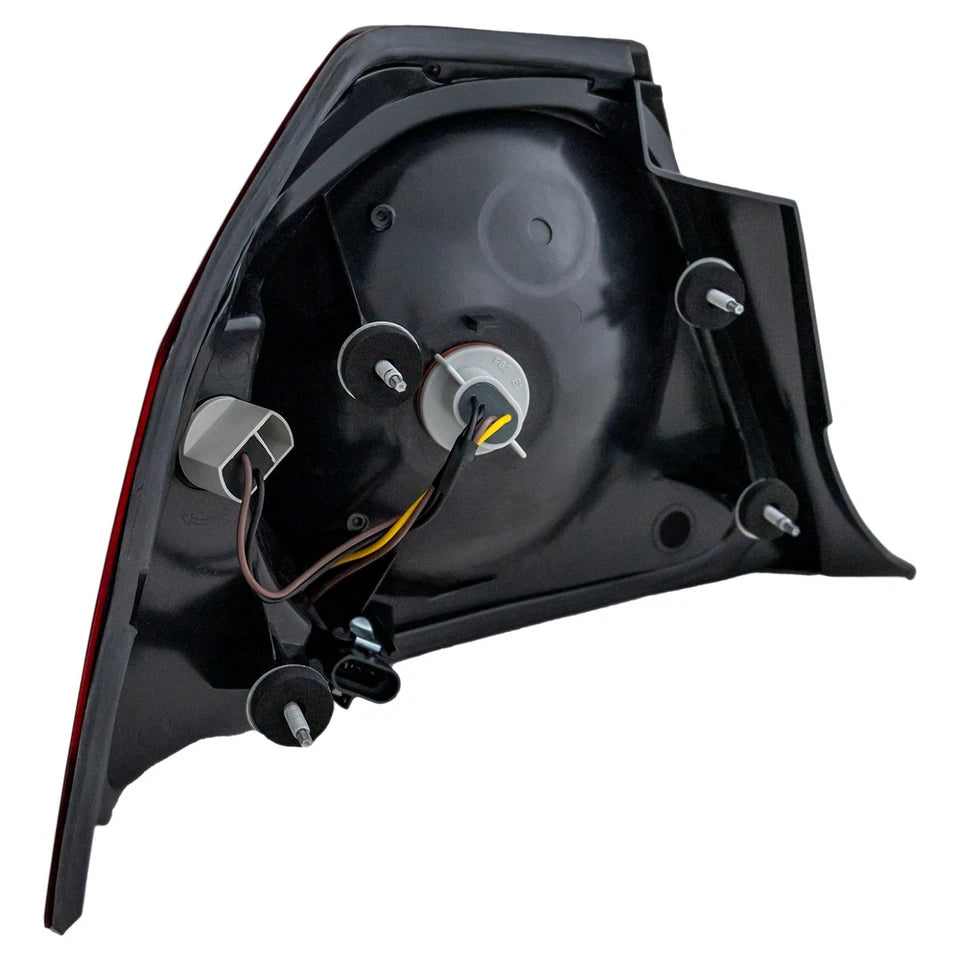 Conjunto de luz trasera derecha CHEVROLET IMPALA 2003 - 2005 GM2801178 10351922