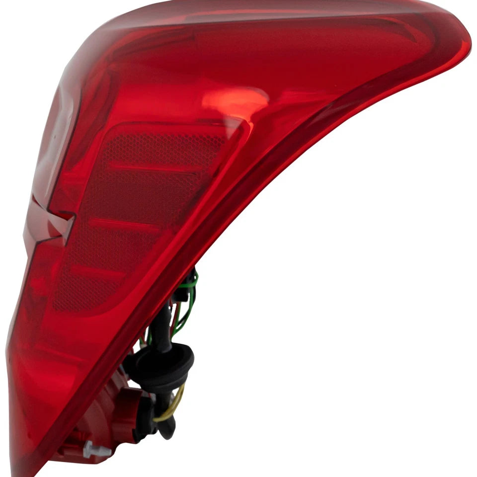 Right Side Taillamp assy 2013 - 2022 CHEVROLET TRAX  GM2801272 42599455