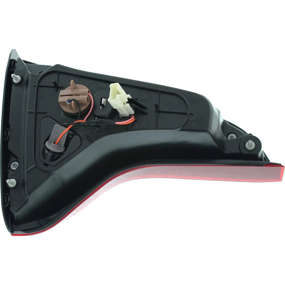 Right Side Taillamp assy inner 2014 - 2015 KIA SORENTO CAPA KI2803102C 924061U500